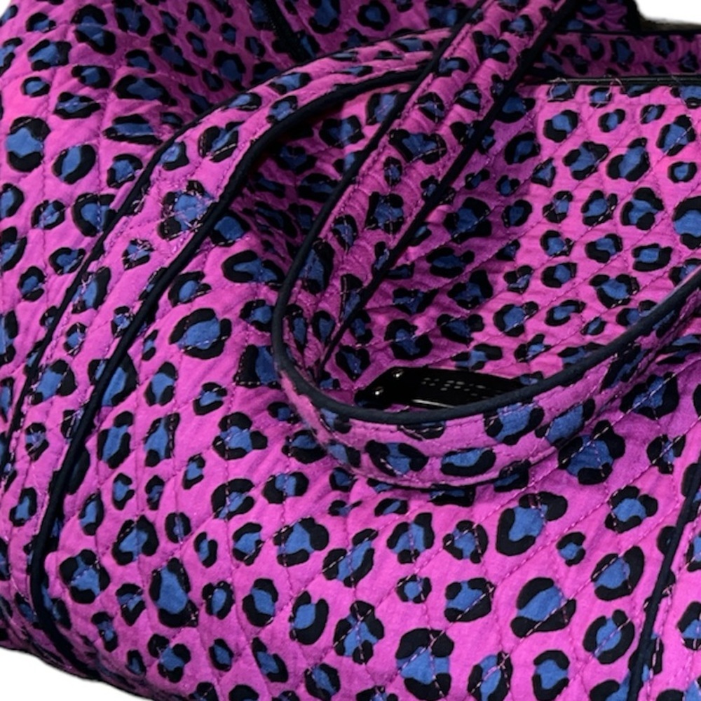Vera Bradley Womens Large Duffel Zebra One Size - Picture 7 of 8